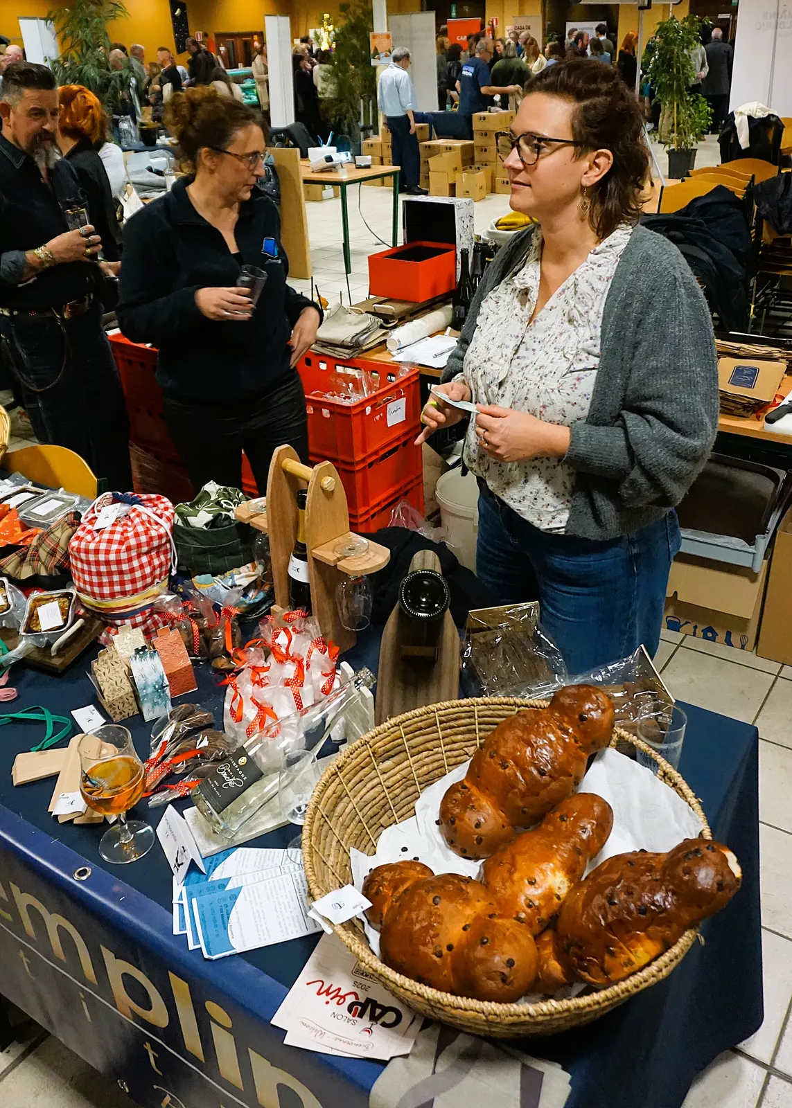 Un stand d'artisans du terroir en 2025