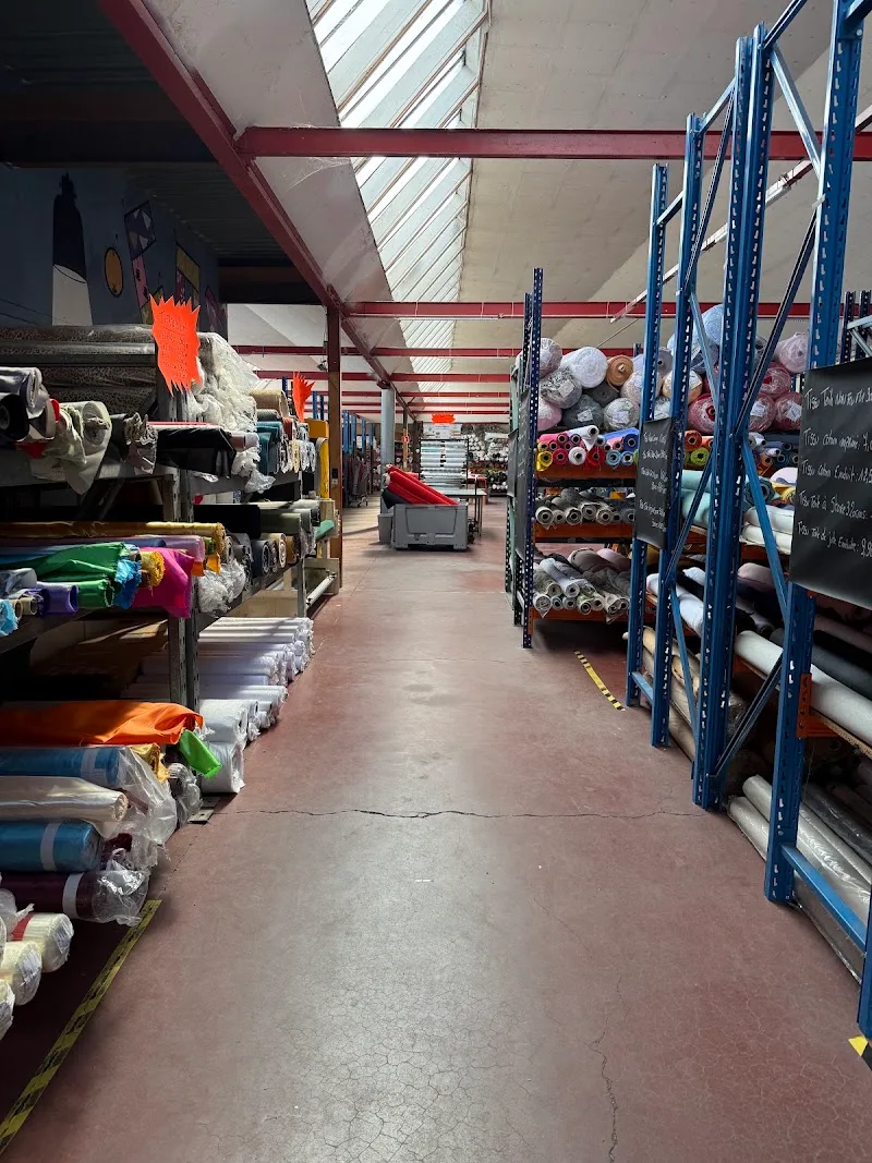 Etissus Magasin d'Usine, photo 5